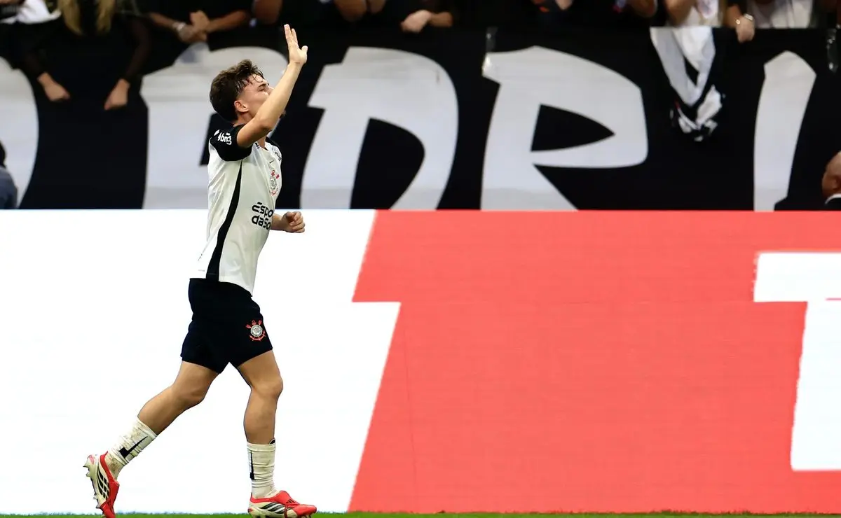 Flamengo de olho em Breno Bidon: futuro incerto, mas foco garantido no Corinthians