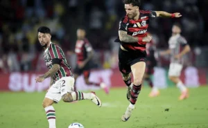 Flamengo e Fluminense em clássico carioca: equilíbrio em campo, disparidade nos salários Flamengo e Fluminense em clássico carioca: equilíbrio em campo, disparidade nos salários