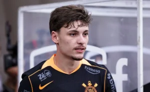 Flamengo estuda oferta por Breno Bidon e tem interesse em jovem talento do Corinthians