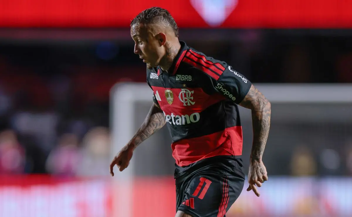 Flamengo mantém posição, rejeita Cebolinha e avança com proposta por Marcos Antônio