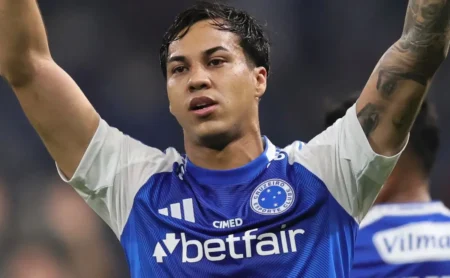 Flamengo oferece R$ 188 milhões ao Cruzeiro por Kaio Jorge