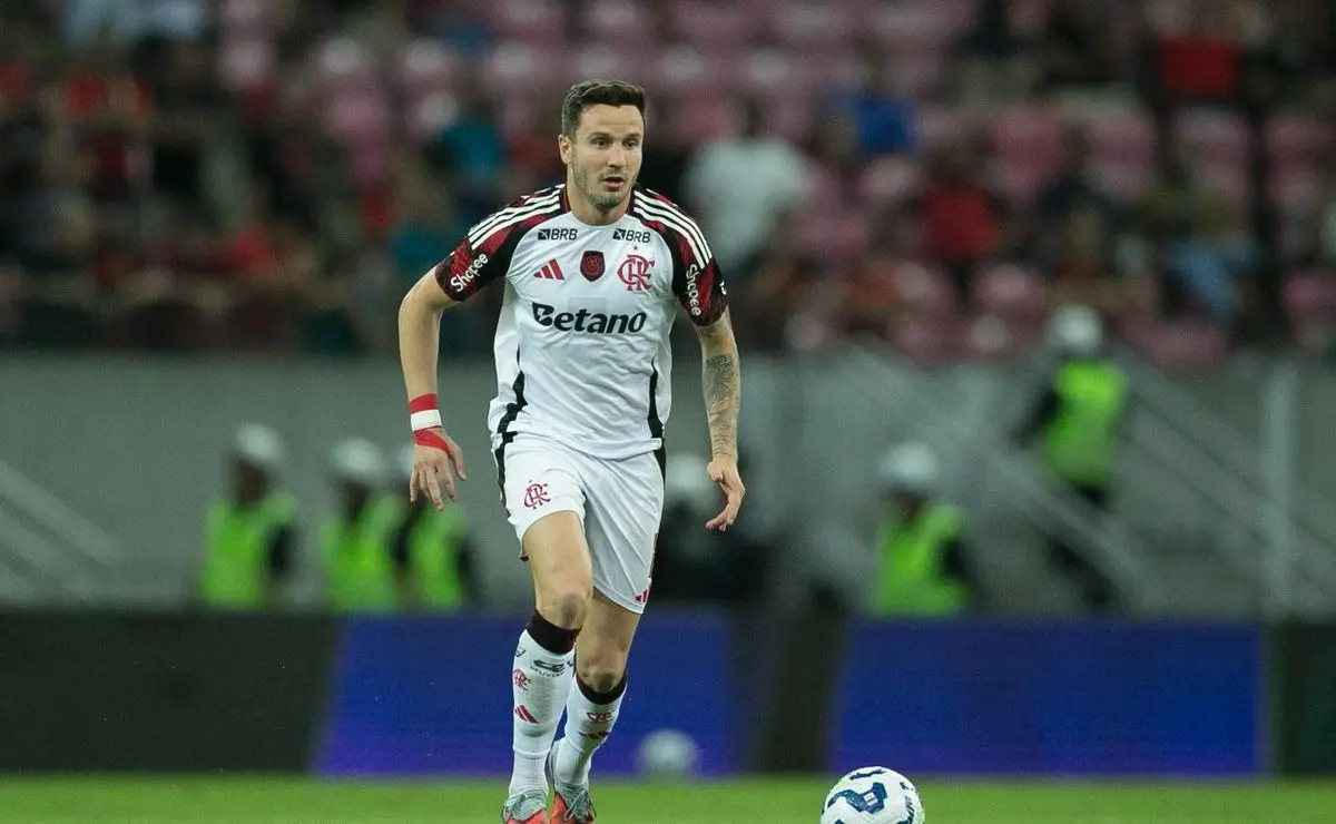 Flamengo traça plano, Saúl se opera e retorno aos gramados tem previsão realista.