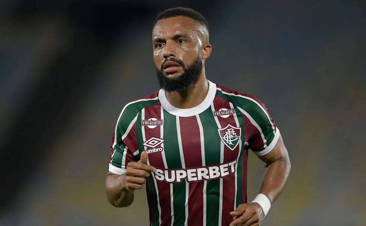 Fluminense avança com a renovação de Samuel Xavier, titular absoluto, por mais uma temporada Fluminense avança com a renovação de Samuel Xavier, titular absoluto, por mais uma temporada