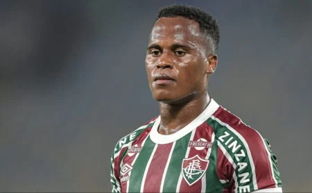Fluminense enfrenta obstáculo na disputa por Arias, avalia PVC: “Talvez não tenha condição”