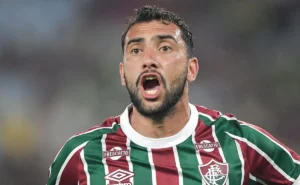Fluminense pode perder zagueiro; Juan Freytes perto de acordo com o Bologna-ITA