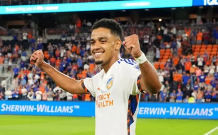 Fluminense prioriza atacante experiente e usará recursos para investir em Nino, desistindo de Brenner.