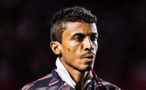 Grêmio recebe oferta por Luiz Gustavo, mas Odorico Roman descarta a contratação