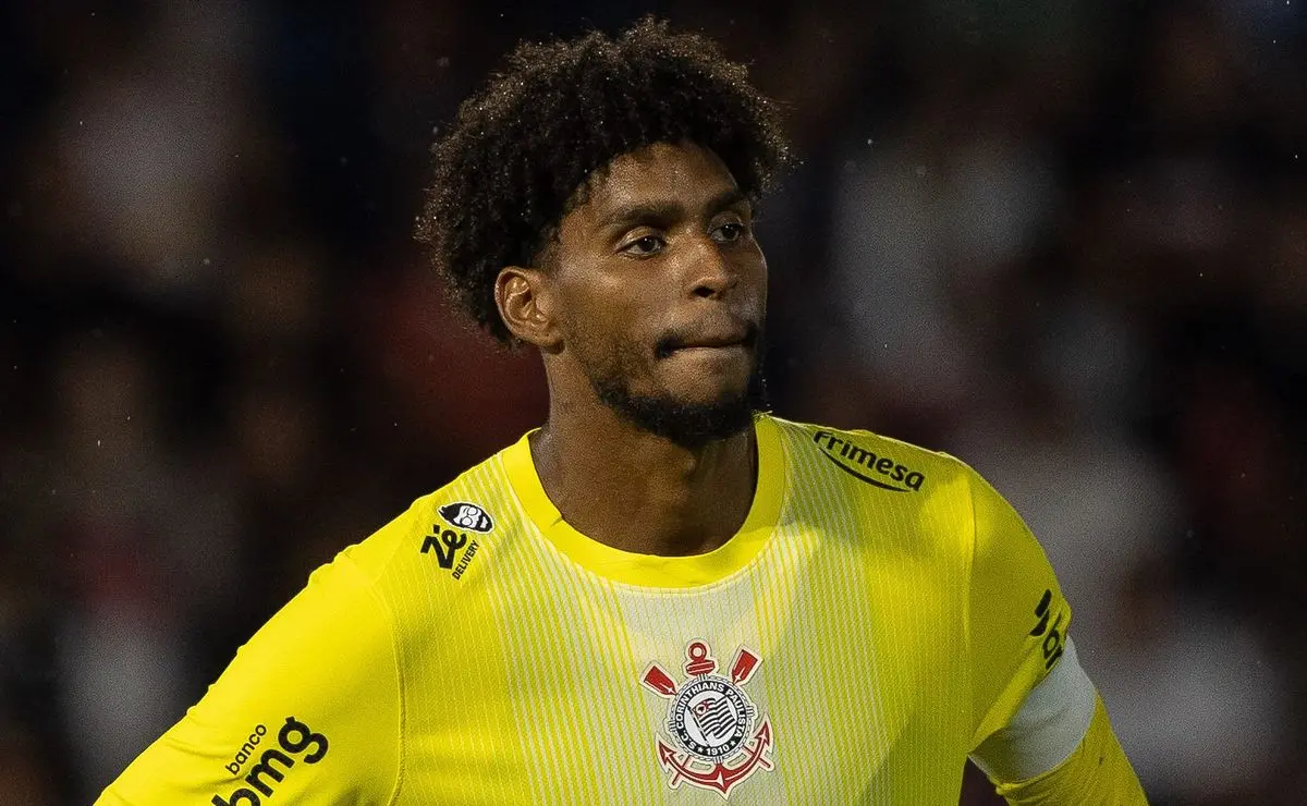 Hugo Souza projeta clássico contra o São Paulo e define confronto no Paulistão como “guerra”