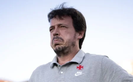 IA prevê vitória do Vasco sobre o Flamengo em clássico carioca