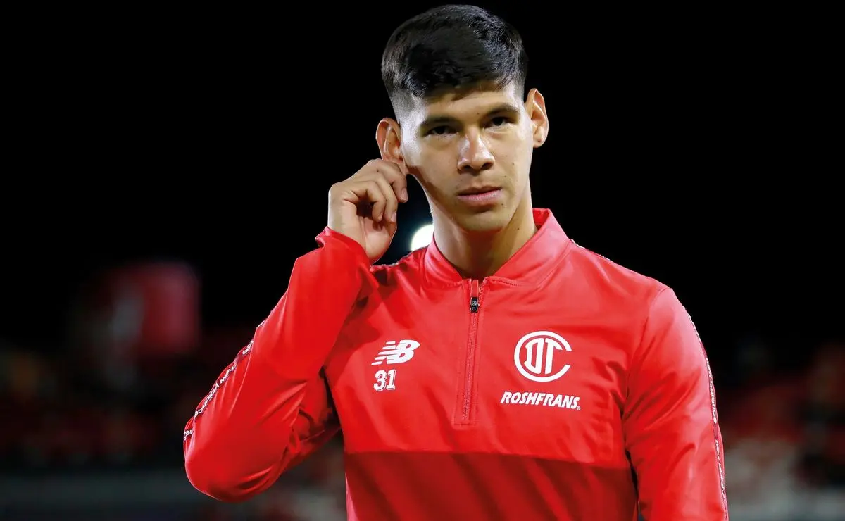 Internacional tenta contratar atacante paraguaio Robert Morales, do Toluca, com oferta ao Pumas