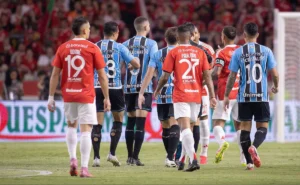 Internacional vence o Grêmio em noite de destaque para Rafael Borré