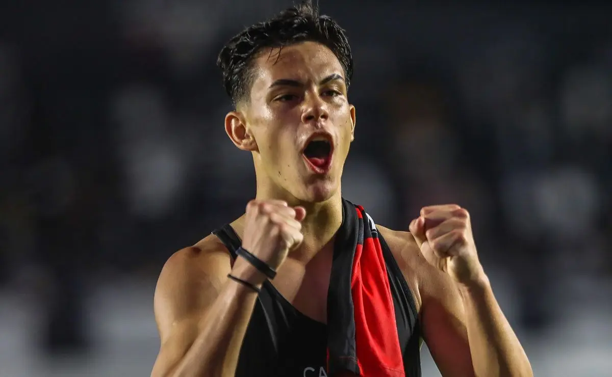 JP Chermont busca novos ares e Santos avalia empréstimo ao Ajax