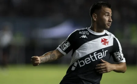 Jean David afirma ter pago comissão para jogar no Vasco; clube investiga Jean David afirma ter pago comissão para jogar no Vasco; clube investiga