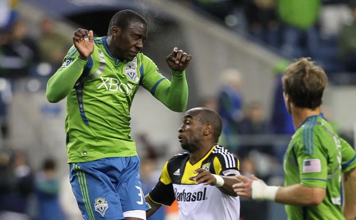 Jhon Rentería desperta interesse de Botafogo e Atlético-MG e recebe resposta rápida