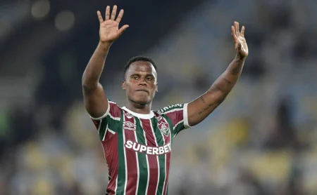 John Arias: Palmeiras não comunicou ao Fluminense sobre retorno ao futebol brasileiro