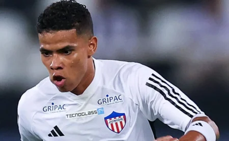 José Enamorado supera concorrentes do Grêmio em desempenho ofensivo na ponta esquerda em 2025