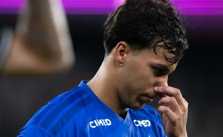 Kaio Jorge se desculpa após goleada e cobra mudanças urgentes no Cruzeiro