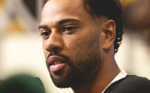 Kaio Jorge sofre provocação de Renan Lodi após derrota do Cruzeiro no Mineiro Kaio Jorge sofre provocação de Renan Lodi após derrota do Cruzeiro no Mineiro