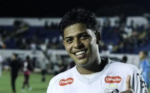 Kenay Martins marca na Copinha, multa de 100 milhões de euros o valoriza e desperta interesse do Santos