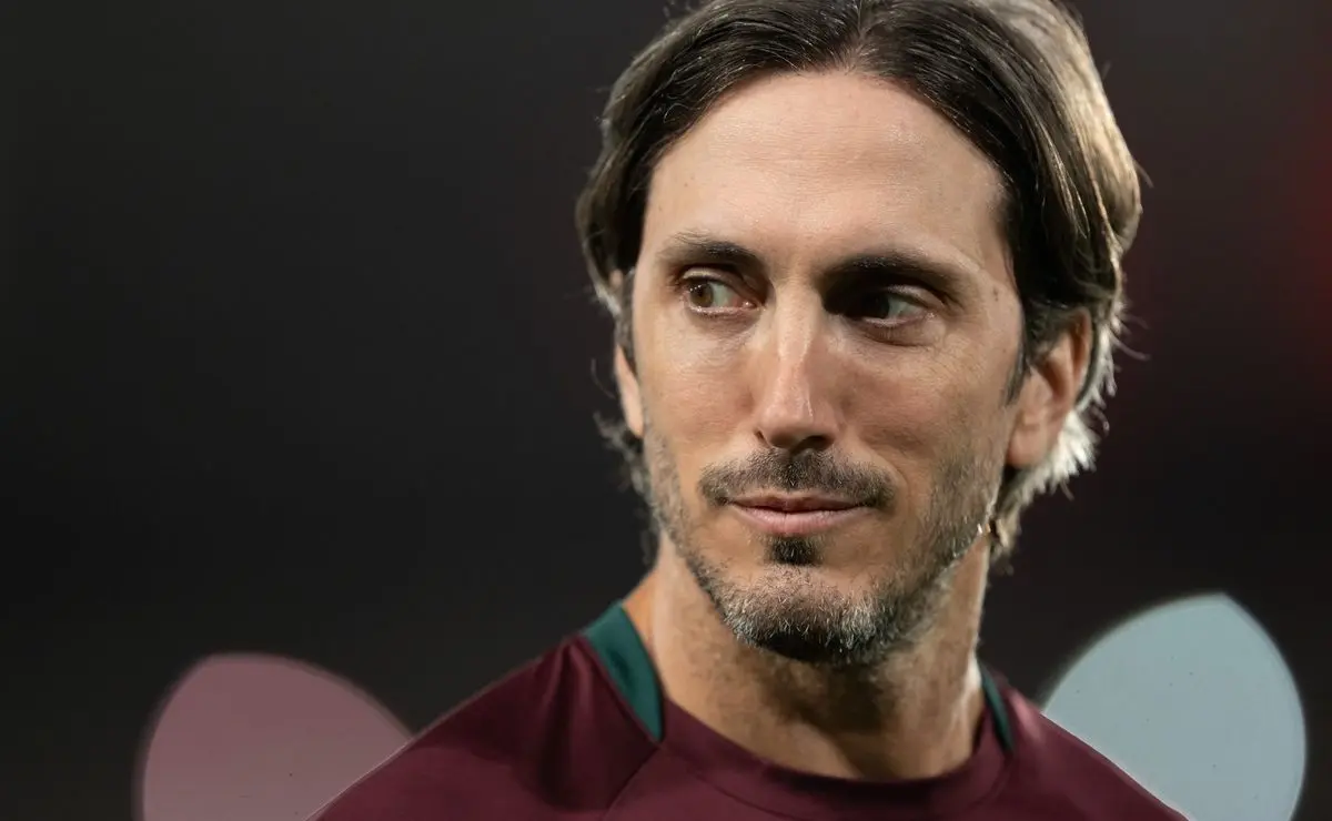 Lavega deixa de ter espaço com Zubeldía e pode ser emprestado ao Coritiba