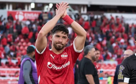 Loyola decide contra o Santos e encaminha acerto definitivo com o Pisa, da Itália