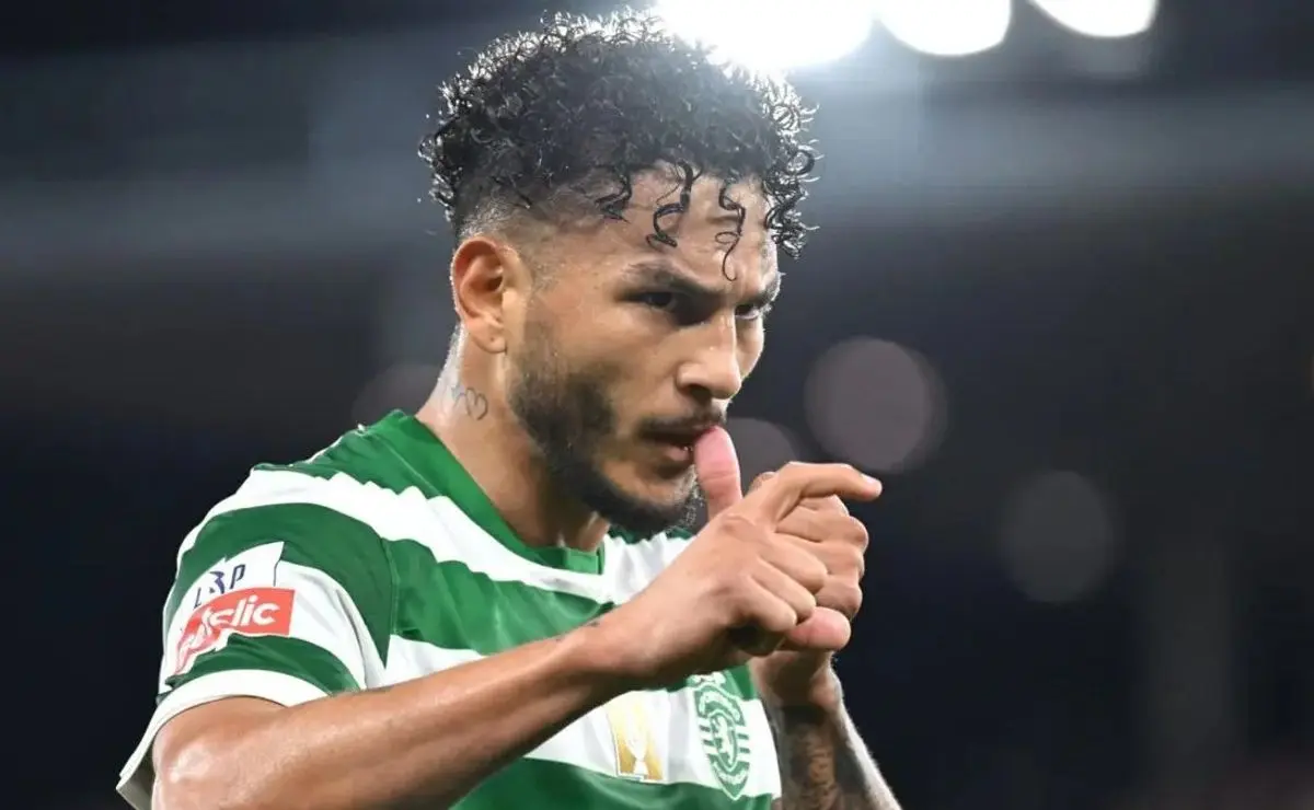 Luis Suárez, alvo do Flamengo, protagoniza polêmica no Sporting após quebrar porta de vidro Luis Suárez, alvo do Flamengo, protagoniza polêmica no Sporting após quebrar porta de vidro