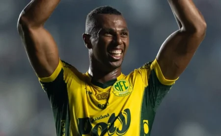 Luiz Otávio prevê vitória sobre o Palmeiras e detalha estratégia para Mirassol surpreender Abel Ferreira