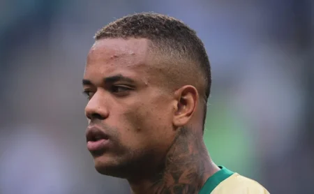 Luís Castro identifica obstáculo na trajetória de Caio Paulista e recebe desafio no Grêmio em 2026