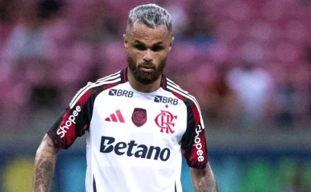 Marcelo Teixeira libera recursos e Santos negocia com Michael, do Flamengo