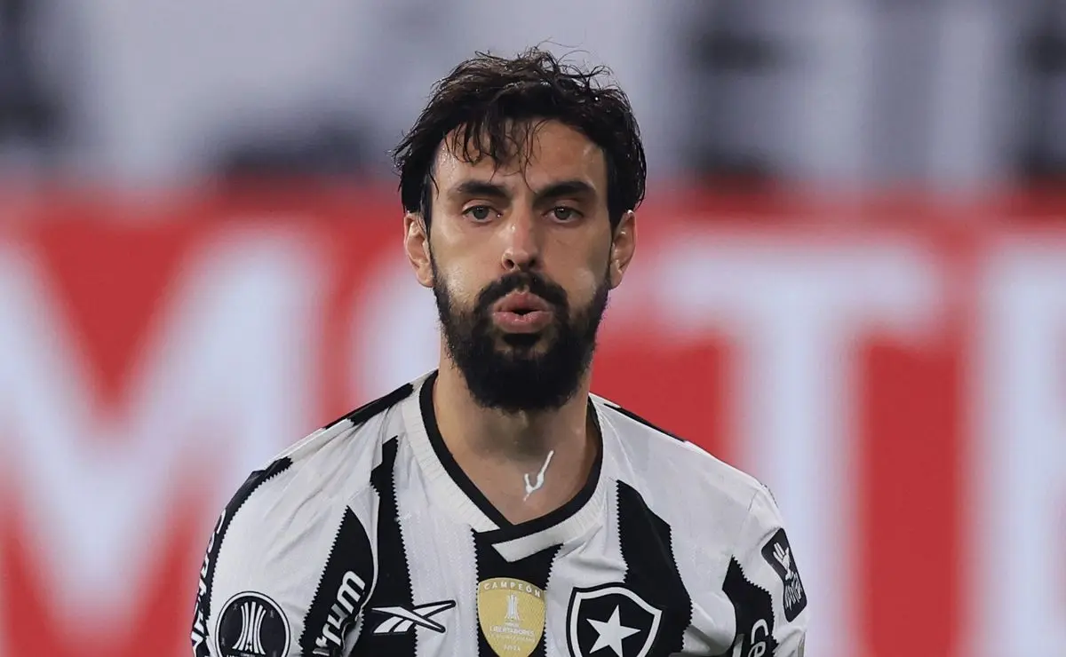 Mastriani lamenta falta de continuidade e ano difícil no Botafogo após retorno ao Athletico Mastriani lamenta falta de continuidade e ano difícil no Botafogo após retorno ao Athletico