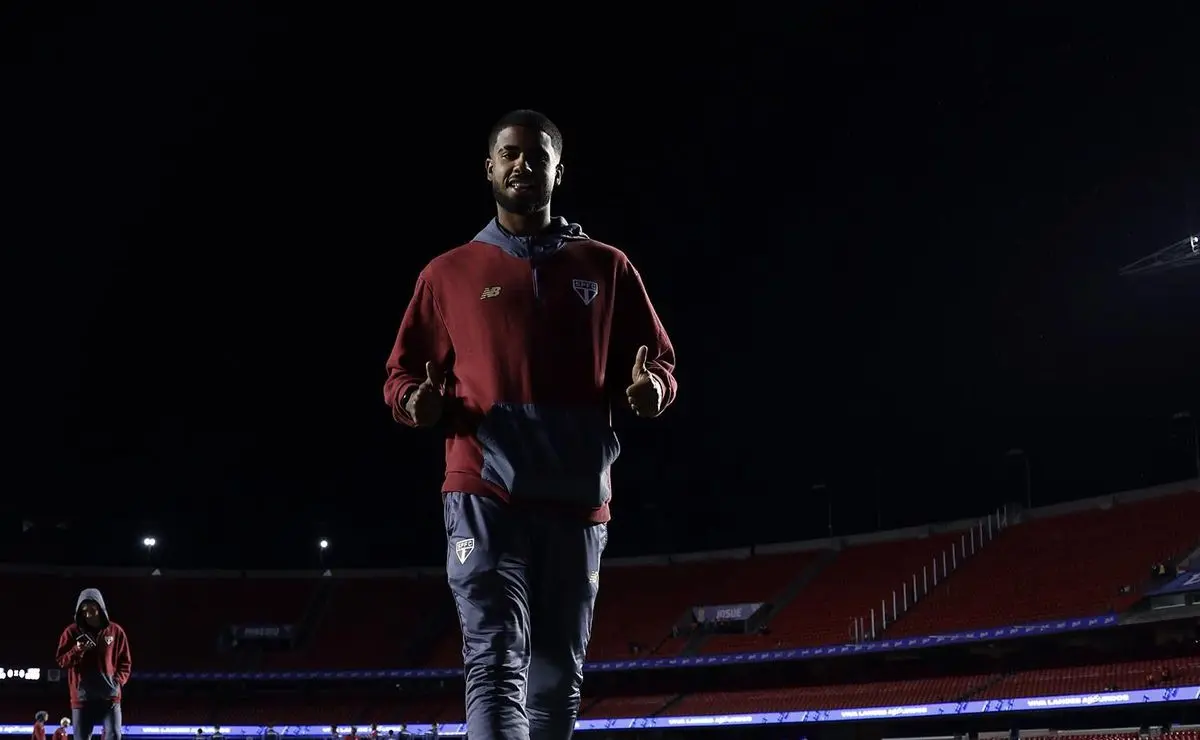 Matheus Ferreira se torna símbolo do São Paulo e exalta foco na decisão da Copinha