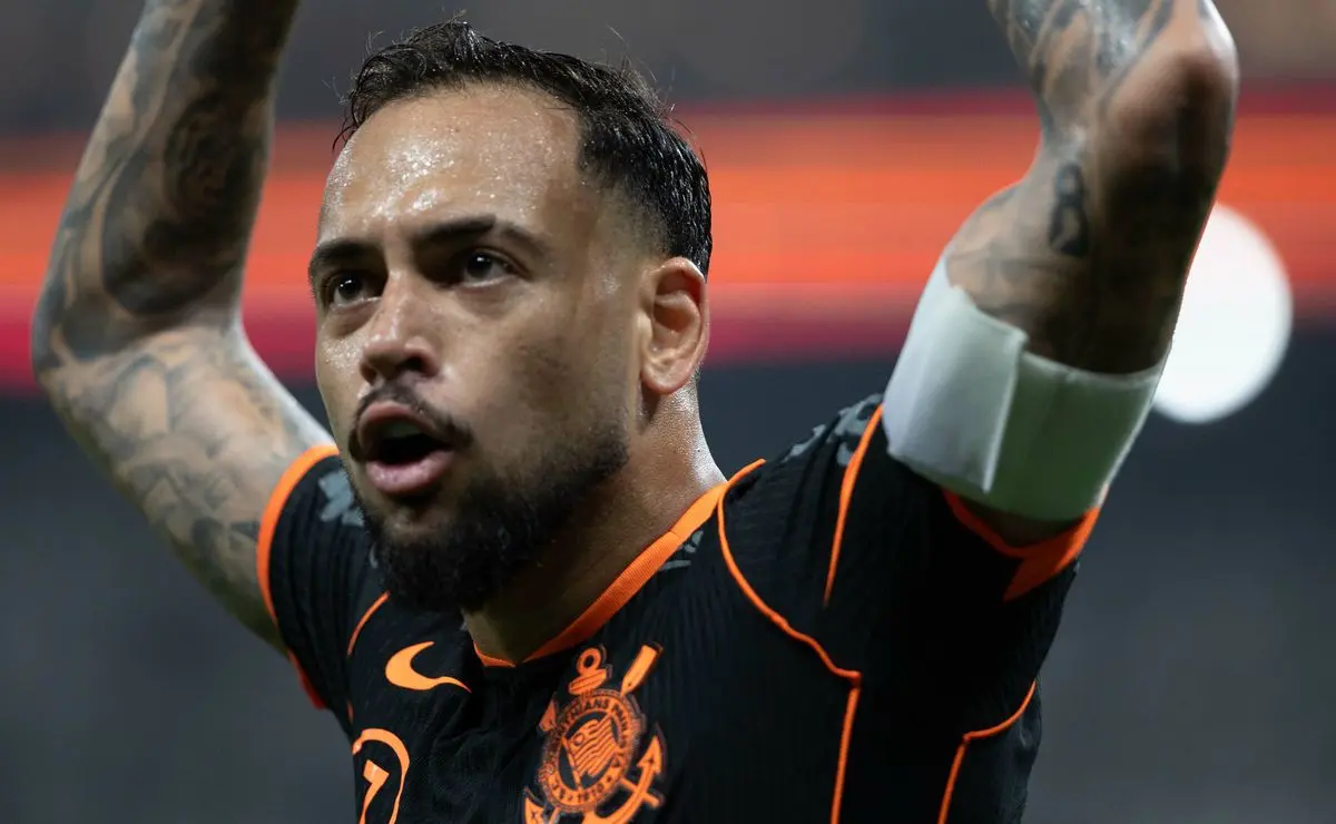 Maycon declara que proposta do Corinthians foi menos atraente que a do Atlético-MG: “O passado ficou”