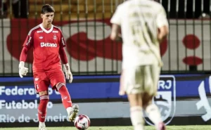 Nannetti lamenta derrota do Flamengo e elogia postura da equipe em campo