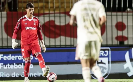 Nannetti lamenta derrota do Flamengo e elogia postura da equipe em campo