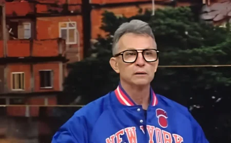 Neto se revolta com a arbitragem em Santos x Corinthians e afirma que o Timão foi prejudicado