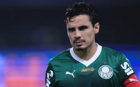 O futuro de Raphael Veiga: negociações, clubes interessados e próximos passos