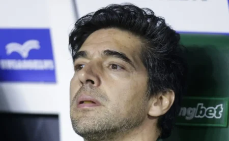 Palmeiras constrói desde a defesa e marca segundo gol em jogada elaborada no Choque-Rei