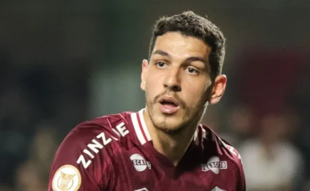 Palmeiras intensifica busca por Nino com pressão por reforços e Zenit pede R$ 63 milhões Palmeiras intensifica busca por Nino com pressão por reforços e Zenit pede R$ 63 milhões