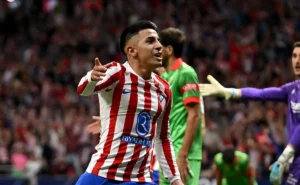 Palmeiras lidera a corrida por Thiago Almada, afirma jornalista argentino