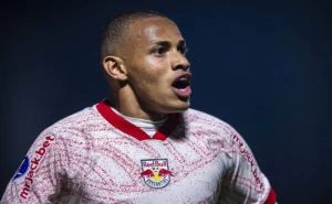 Palmeiras lucra quase R$ 50 milhões com venda de Jhon Jhon ao Zenit em negociação milionária