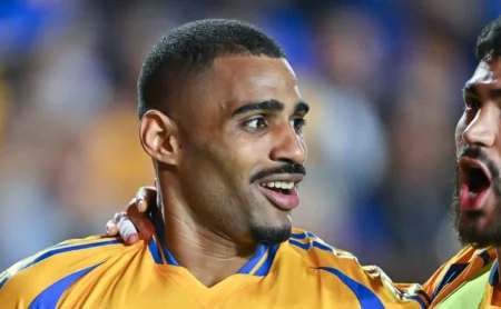 Palmeiras tem negociação de Joaquim com o Paris FC ameaçada por proposta do Tigres