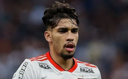 Paquetá: titularidade em Flamengo x Corinthians é possível? Veja a situação do meia.