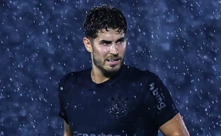 Pedro Raul no Botafogo: Corinthians o usa como trunfo por Savarino Pedro Raul no Botafogo: Corinthians o usa como trunfo por Savarino
