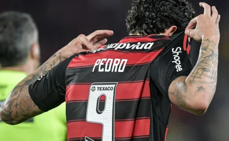 Pedro relata momento da lesão que alterou os planos do Flamengo na final da Libertadores Pedro relata momento da lesão que alterou os planos do Flamengo na final da Libertadores