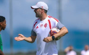 Pezzolano estreia no Inter contra o Monsoon com surpresas na escalação