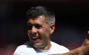 Pezzolano terá o dobro de jogos pelo Internacional em janeiro de 2024 em relação a 2025