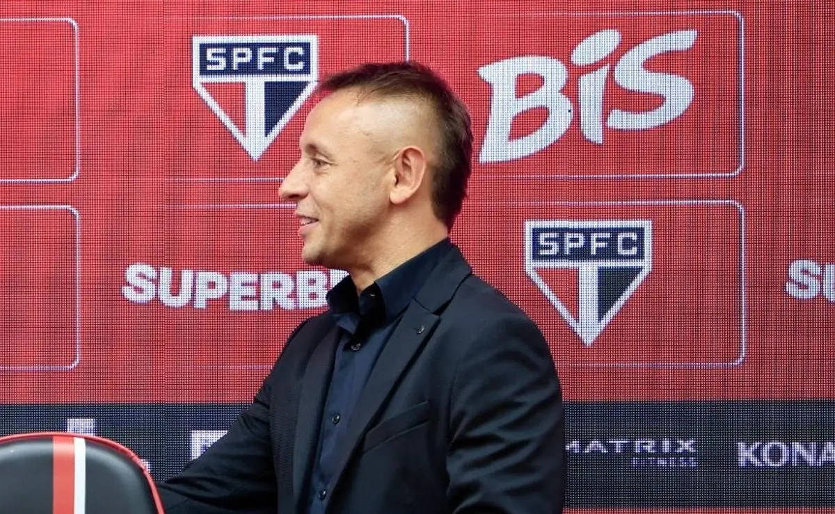 Rafinha desembarca no São Paulo com prestígio e inicia planejamento nos bastidores do clube.