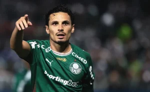 Raphael Veiga desperta interesse no México: Palmeiras define valor e aguarda proposta do América