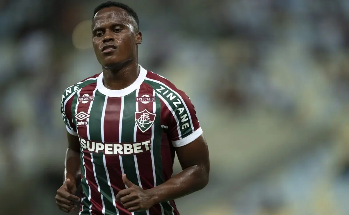 Rumores no Flamengo: Thiago Almada e Jhon Arias são apenas especulações