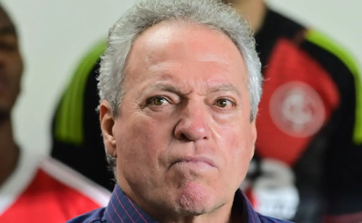 STJD define futuro de Abel Braga; temor de suspensão no Internacional